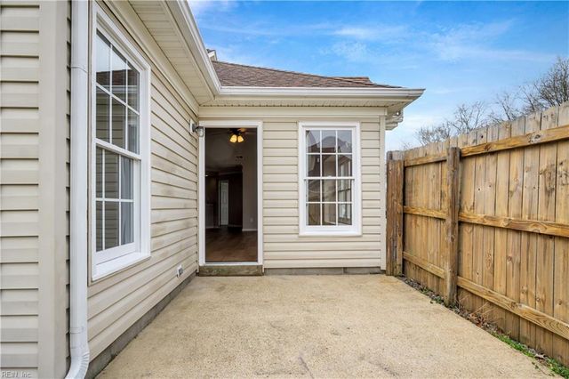 106 Fernwood BND, Yorktown, VA 23692