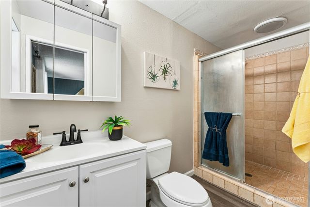 4633 Gunvor Court NE, Olympia, WA 98516