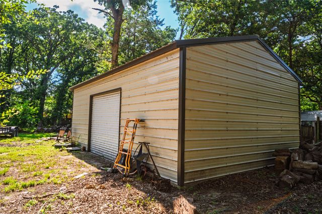 10268 Tanglewood Circle, Wills Point, TX 75169