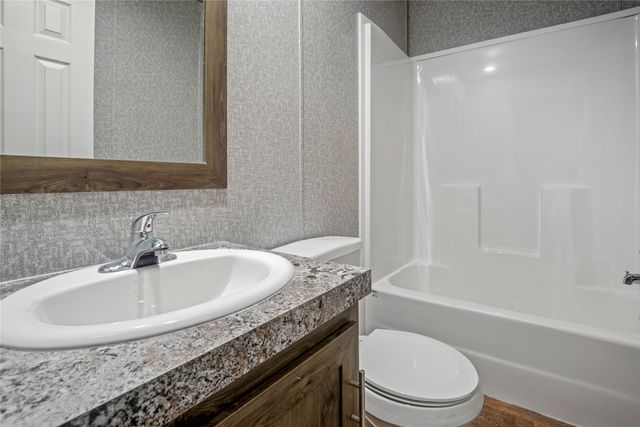 10268 Tanglewood Circle, Wills Point, TX 75169