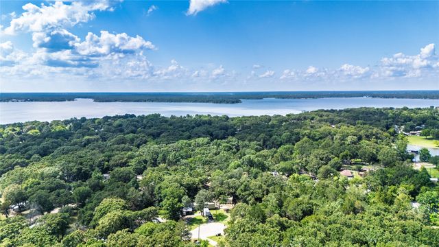 10268 Tanglewood Circle, Wills Point, TX 75169