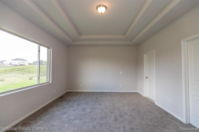 941 Guenevere Drive, Oxford, MI 48371