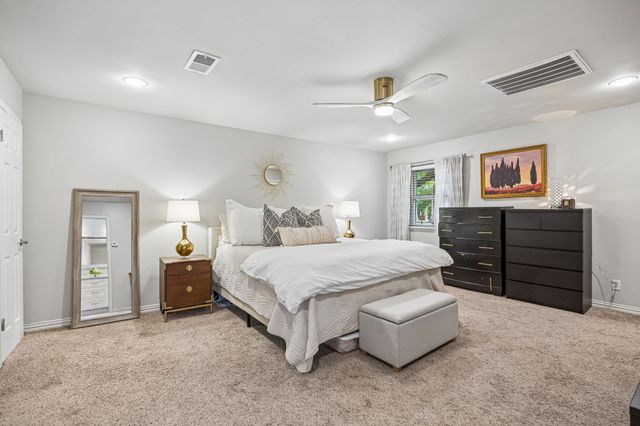 9605 Crestedge Drive, Dallas, TX 75238