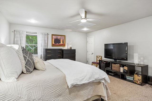 9605 Crestedge Drive, Dallas, TX 75238