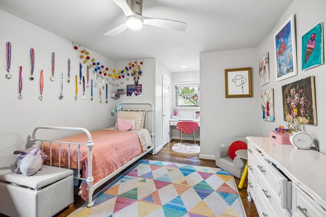 9605 Crestedge Drive, Dallas, TX 75238