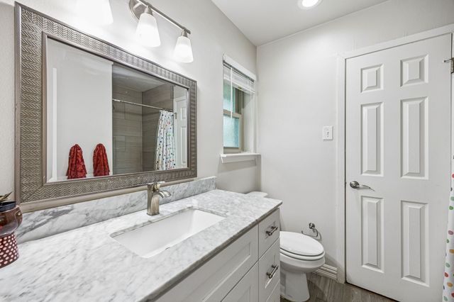 9605 Crestedge Drive, Dallas, TX 75238