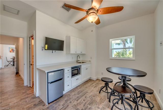 2579 Third ST, Matlacha, FL 33993