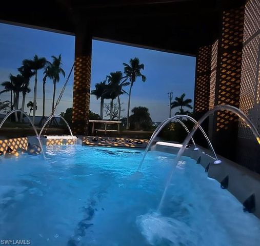 2579 Third ST, Matlacha, FL 33993