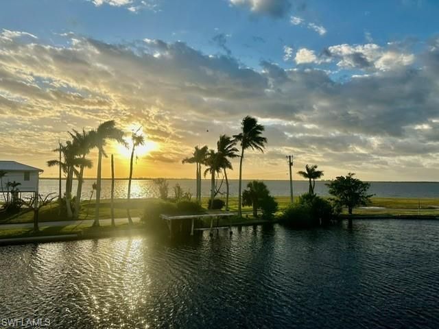 2579 Third ST, Matlacha, FL 33993