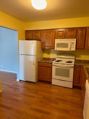 801 79th Street 310, Darien, IL 60561