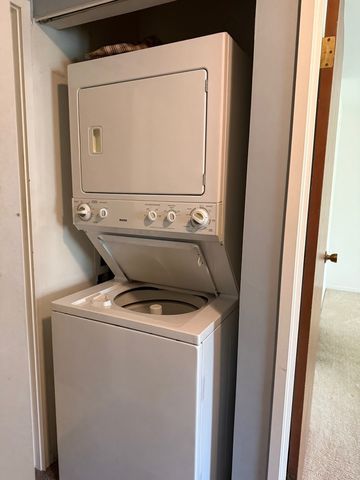 801 79th Street 310, Darien, IL 60561