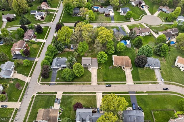 510 W Regency Circle, Canfield, OH 44406