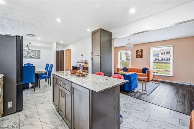 510 W Regency Circle, Canfield, OH 44406