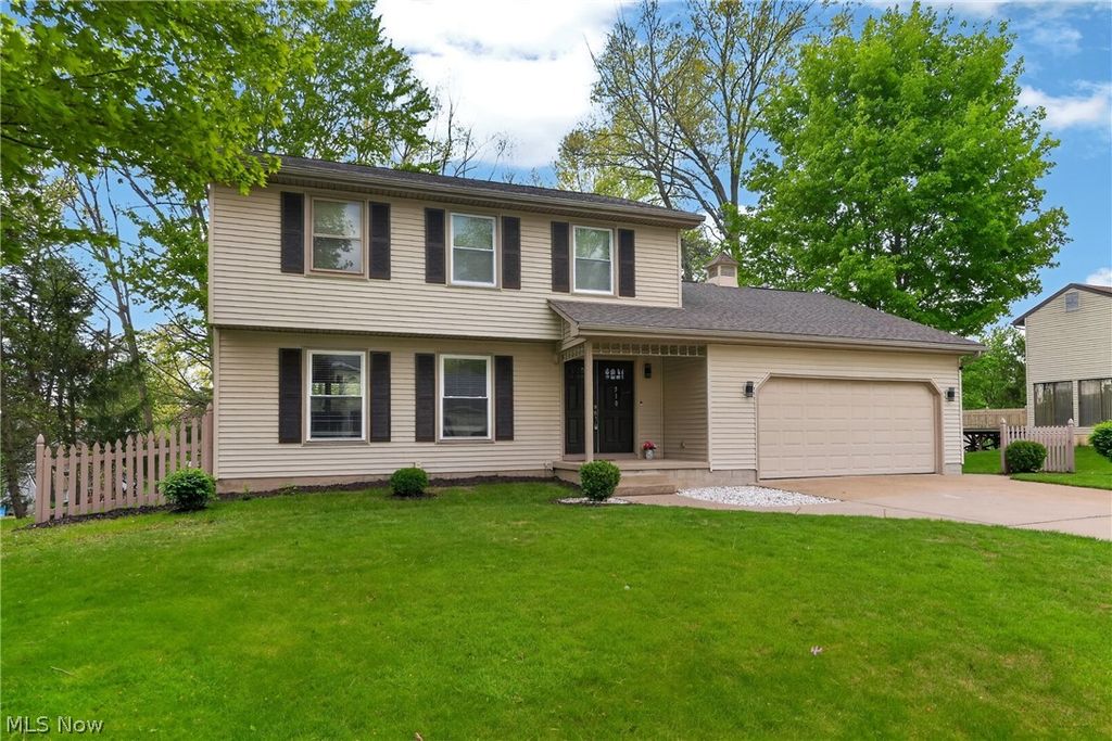 510 W Regency Circle, Canfield, OH 44406