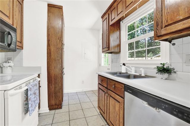 4430 Bonneville Drive, Cumming, GA 30041