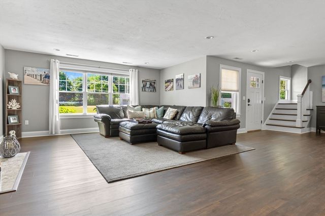 12 Colby Road, Danvers, MA 01923
