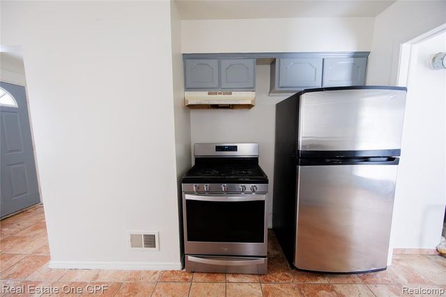 14960 Alberta Avenue, Warren, MI 48089