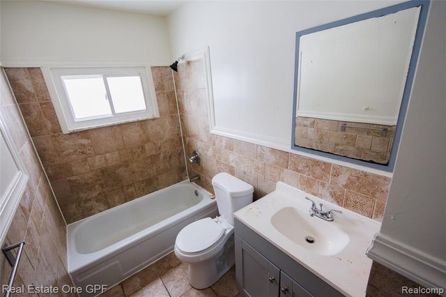 14960 Alberta Avenue, Warren, MI 48089