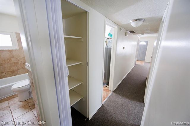 14960 Alberta Avenue, Warren, MI 48089