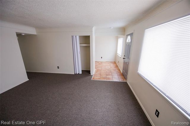 14960 Alberta Avenue, Warren, MI 48089