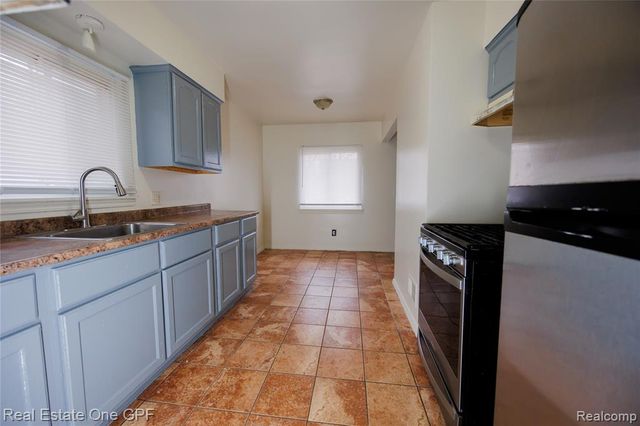 14960 Alberta Avenue, Warren, MI 48089