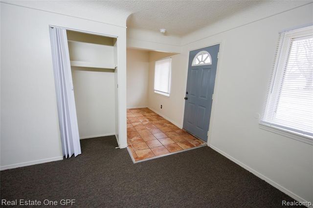 14960 Alberta Avenue, Warren, MI 48089