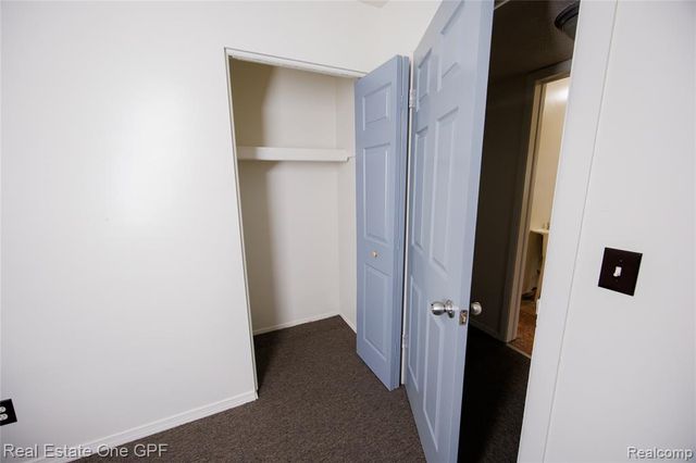 14960 Alberta Avenue, Warren, MI 48089