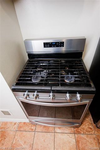 14960 Alberta Avenue, Warren, MI 48089