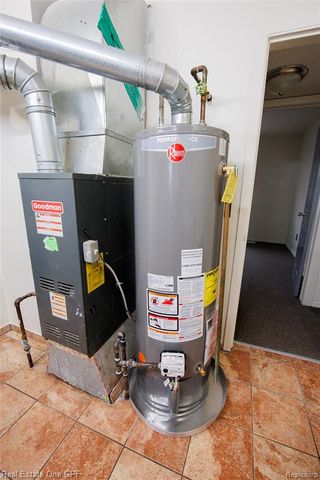 14960 Alberta Avenue, Warren, MI 48089