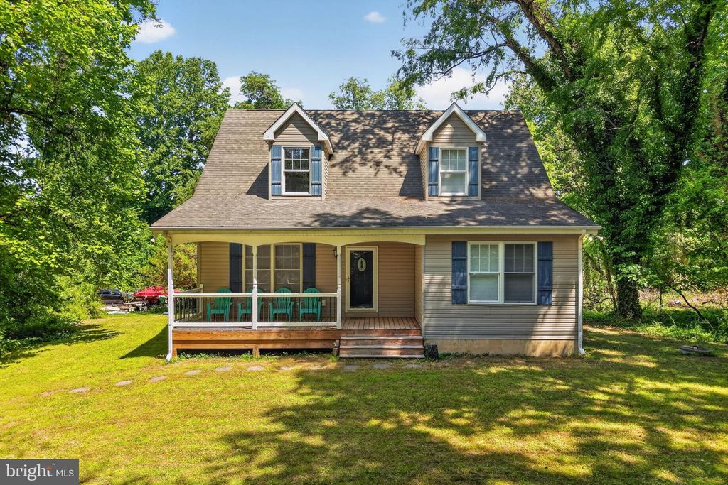 Image 1 of property listing at 302 CECIL AVE, Earleville, MD 21919