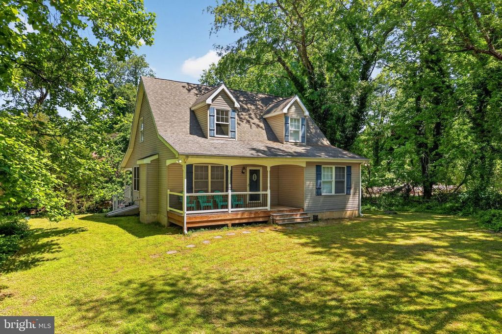 Image 2 of property listing at 302 CECIL AVE, Earleville, MD 21919