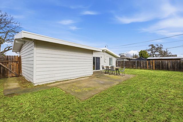 6445 Channing Dr, North Highlands, CA 95660