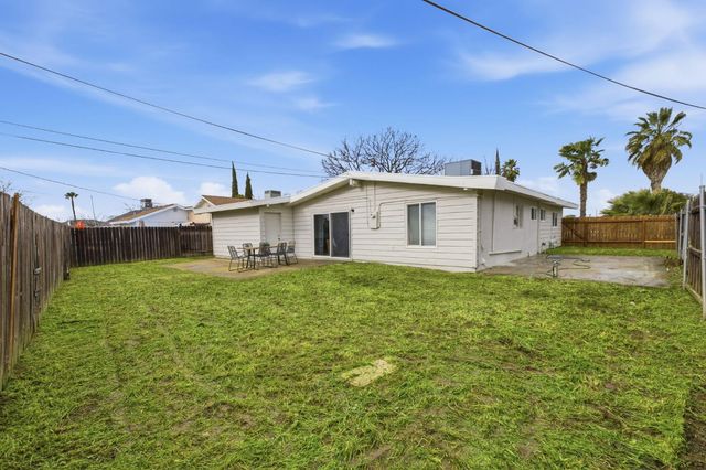 6445 Channing Dr, North Highlands, CA 95660