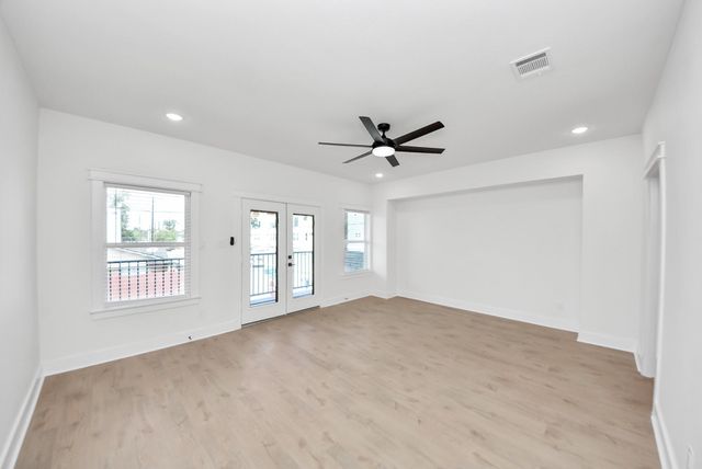 334 E 31st Street, Houston, TX 77018