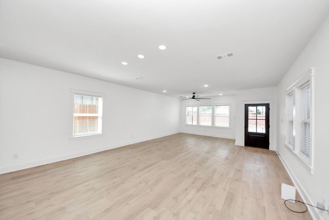 334 E 31st Street, Houston, TX 77018