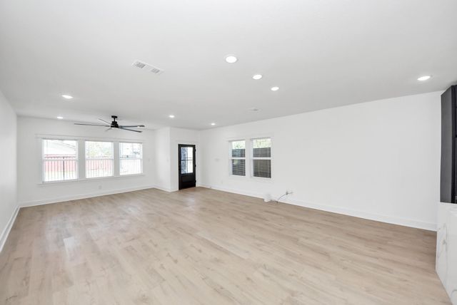 334 E 31st Street, Houston, TX 77018