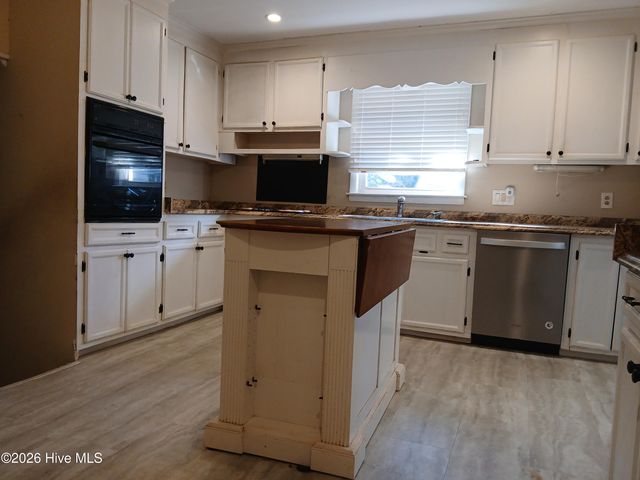 707 Ridge Drive, Goldsboro, NC 27530