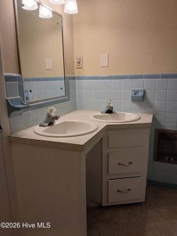 707 Ridge Drive, Goldsboro, NC 27530