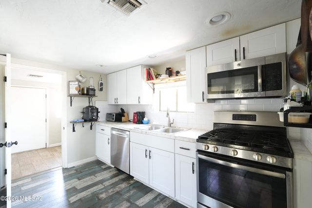 1023 E Lee Street, Tucson, AZ 85719