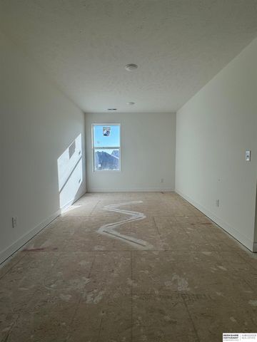 20819 Nebraska Avenue, Elkhorn, NE 68022