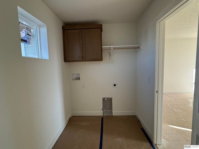 20819 Nebraska Avenue, Elkhorn, NE 68022