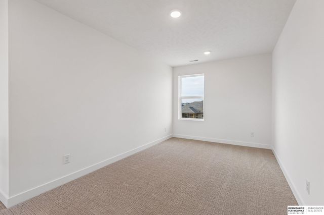 20819 Nebraska Avenue, Elkhorn, NE 68022