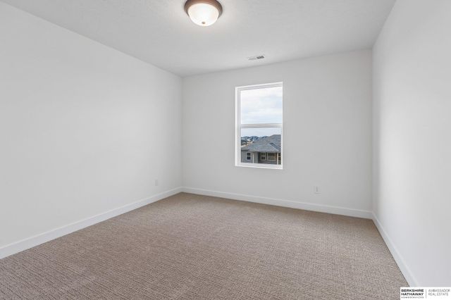 20819 Nebraska Avenue, Elkhorn, NE 68022