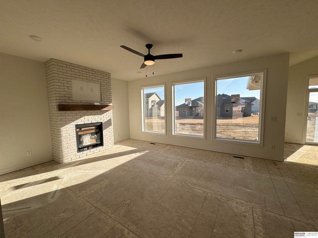 20819 Nebraska Avenue, Elkhorn, NE 68022