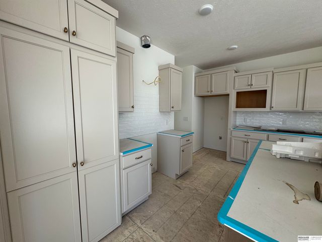 20819 Nebraska Avenue, Elkhorn, NE 68022