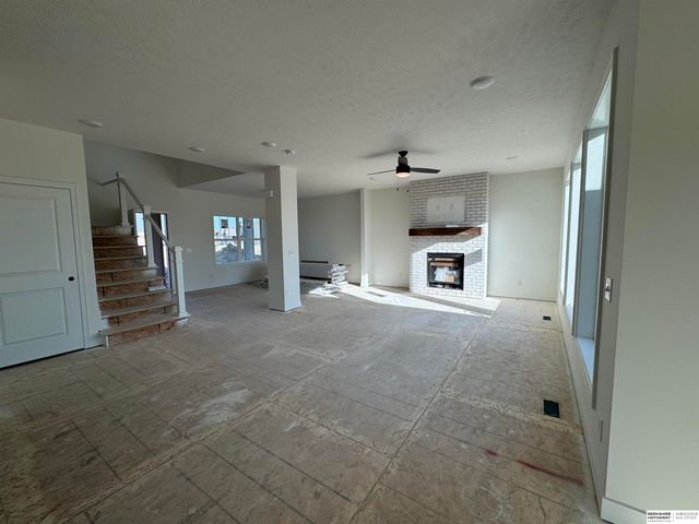 20819 Nebraska Avenue, Elkhorn, NE 68022