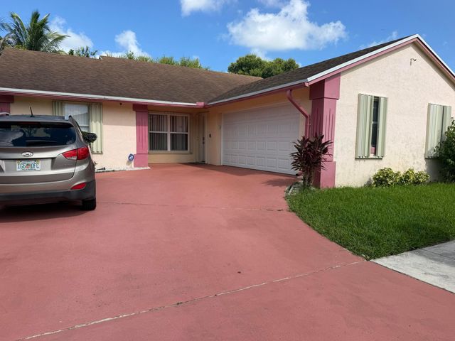 5842 LAKE GEORGE Place, Lake Worth, FL 33463