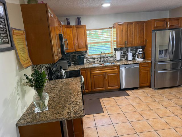 5842 LAKE GEORGE Place, Lake Worth, FL 33463