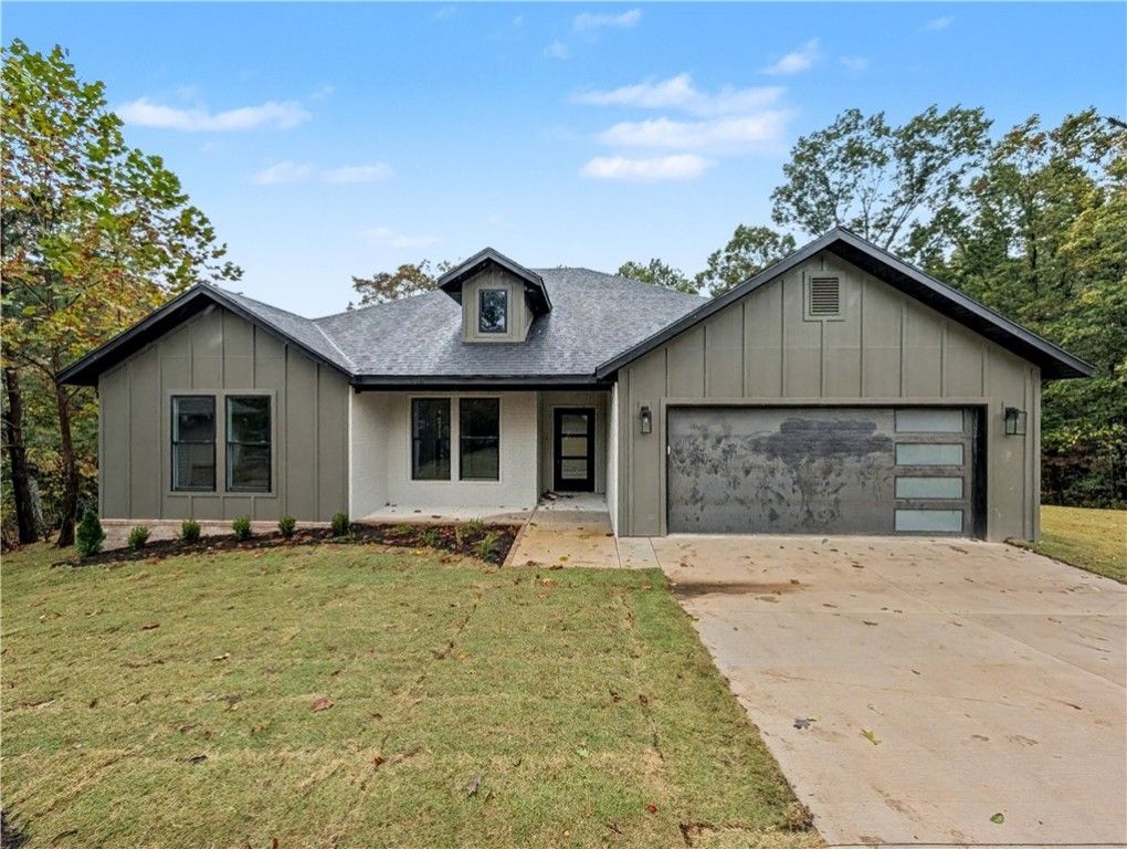 4 ABERFELD Place, Bella Vista, AR 72715