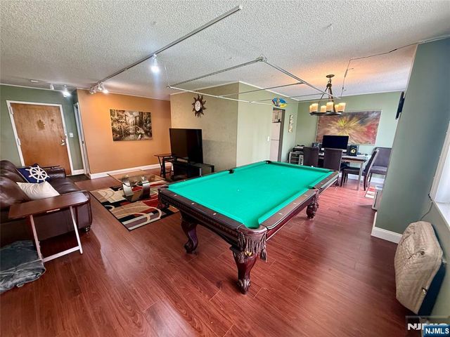 160 Overlook Avenue 4D, Hackensack, NJ 07601